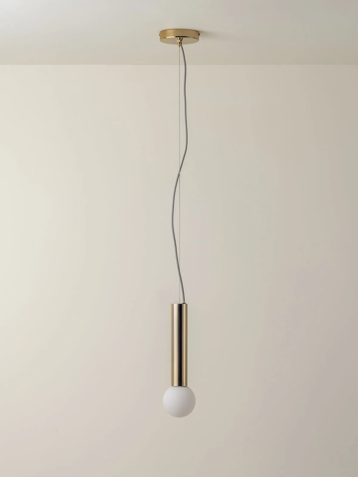 Chubes - 1 light brass ceiling pendant